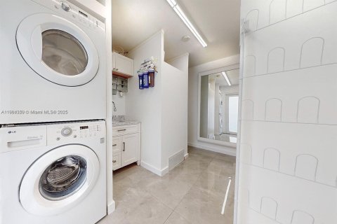 Casa en alquiler en Homestead, Florida, 5 dormitorios, 156.26 m2 № 1956489 - foto 16