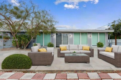 Casa en alquiler en Homestead, Florida, 5 dormitorios, 156.26 m2 № 1956489 - foto 24