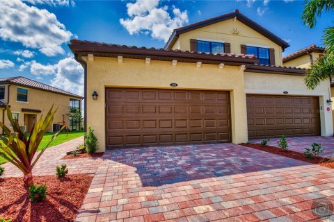 Condo in Venice, Florida, 3 bedrooms № 2197133