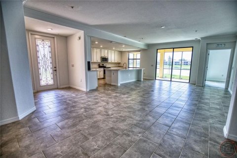 Condo in Venice, Florida, 3 bedrooms № 2197133 - photo 9