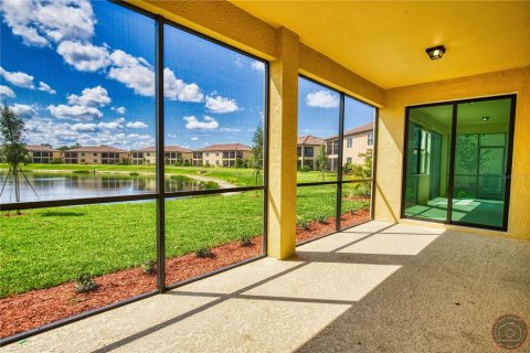 Condo in Venice, Florida, 3 bedrooms № 2197133 - photo 17