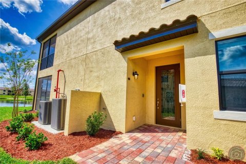 Condo in Venice, Florida, 3 bedrooms № 2197133 - photo 6