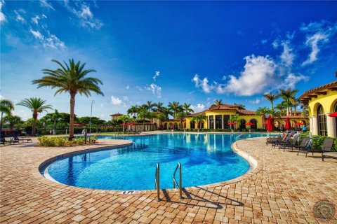 Condo in Venice, Florida, 3 bedrooms № 2197133 - photo 3