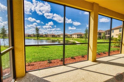 Condo in Venice, Florida, 3 bedrooms № 2197133 - photo 16