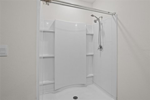 Villa ou maison à louer à Tavares, Floride: 3 chambres, 157 m2 № 2108359 - photo 30
