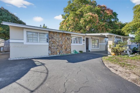 Купить виллу или дом в Форт-Лодердейл, Флорида 3 спальни, 101.45м2, № 2053975 - фото 5