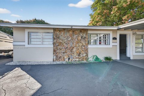 Купить виллу или дом в Форт-Лодердейл, Флорида 3 спальни, 101.45м2, № 2053975 - фото 4