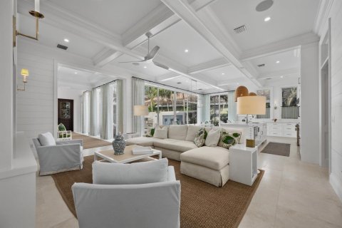 House in Jupiter, Florida 4 bedrooms, 259.75 sq.m. № 2082048 - photo 4
