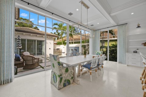 House in Jupiter, Florida 4 bedrooms, 259.75 sq.m. № 2082048 - photo 9