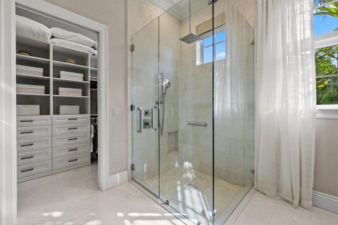 House in Jupiter, Florida 4 bedrooms, 259.75 sq.m. № 2082048 - photo 18