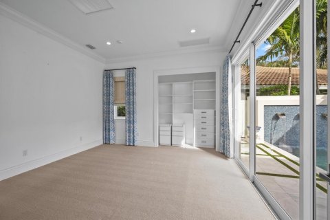 House in Jupiter, Florida 4 bedrooms, 259.75 sq.m. № 2082048 - photo 26