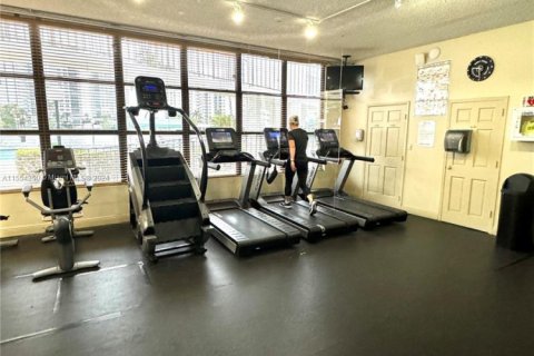 Condominio en venta en Hallandale Beach, Florida, 1 dormitorio, 99.87 m2 № 1938187 - foto 21