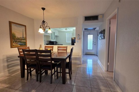 Condominio en venta en Lauderdale Lakes, Florida, 1 dormitorio, 63.55 m2 № 2153900 - foto 8