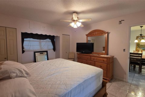 Condominio en venta en Lauderdale Lakes, Florida, 1 dormitorio, 63.55 m2 № 2153900 - foto 13