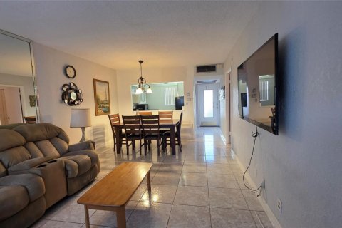 Condominio en venta en Lauderdale Lakes, Florida, 1 dormitorio, 63.55 m2 № 2153900 - foto 11