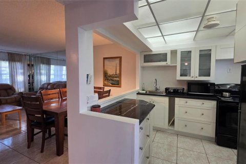 Condominio en venta en Lauderdale Lakes, Florida, 1 dormitorio, 63.55 m2 № 2153900 - foto 3
