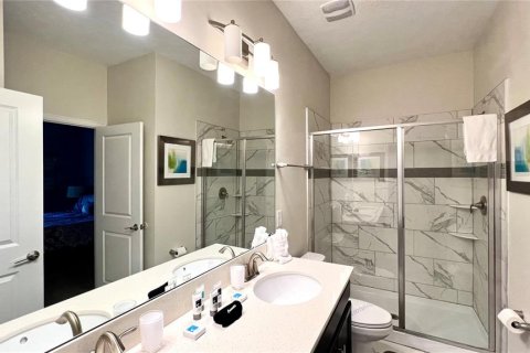 House in Davenport, Florida 8 bedrooms, 363.15 sq.m. № 1027280 - photo 15