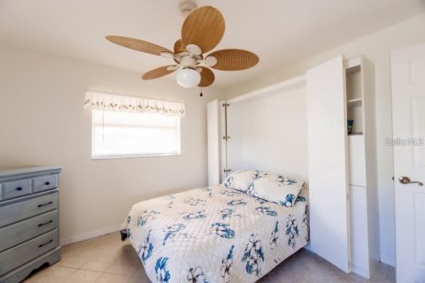 House in Venice, Florida 3 bedrooms, 173.36 sq.m. № 683304 - photo 16