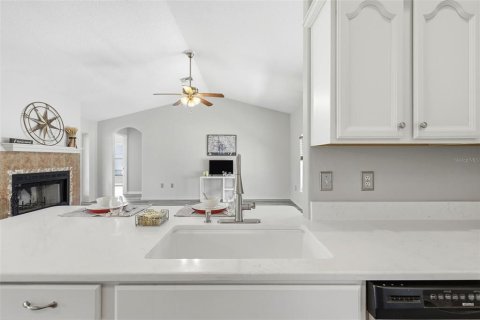 Casa en venta en Umatilla, Florida, 3 dormitorios, 160.44 m2 № 2208450 - foto 11