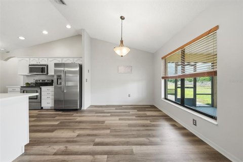 Casa en venta en Umatilla, Florida, 3 dormitorios, 160.44 m2 № 2208450 - foto 9