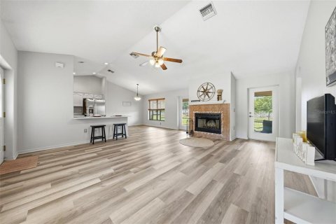 Casa en venta en Umatilla, Florida, 3 dormitorios, 160.44 m2 № 2208450 - foto 8