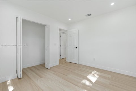 Купить виллу или дом в Вест-Парк, Флорида 4 спальни, 153.57м2, № 1956211 - фото 14