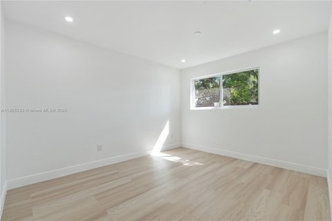 Купить виллу или дом в Вест-Парк, Флорида 4 спальни, 153.57м2, № 1956211 - фото 15