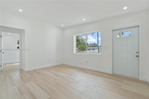 Купить виллу или дом в Вест-Парк, Флорида 4 спальни, 153.57м2, № 1956211 - фото 9