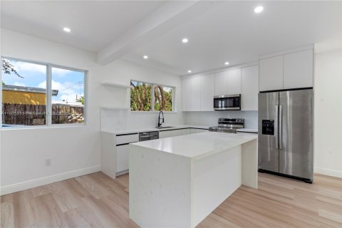 Купить виллу или дом в Вест-Парк, Флорида 4 спальни, 153.57м2, № 1956211 - фото 4