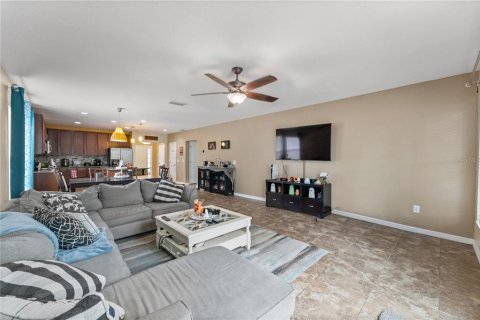 Casa en venta en Land O' Lakes, Florida, 4 dormitorios, 173.91 m2 № 2381040 - foto 6