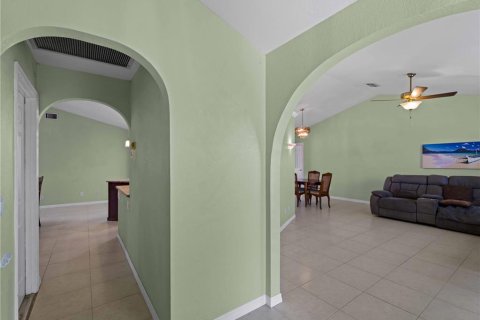 Купить виллу или дом в Пунта-Горда, Флорида 9 комнат, 188.22м2, № 2227490 - фото 26
