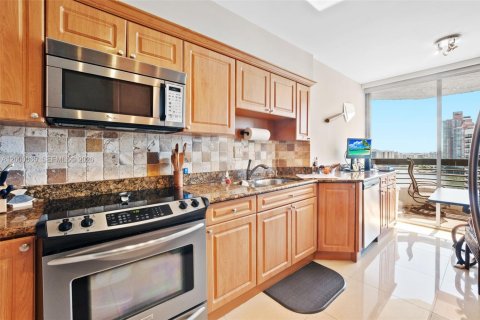 Copropriété à vendre à Aventura, Floride: 2 chambres, 126.81 m2 № 2065561 - photo 9