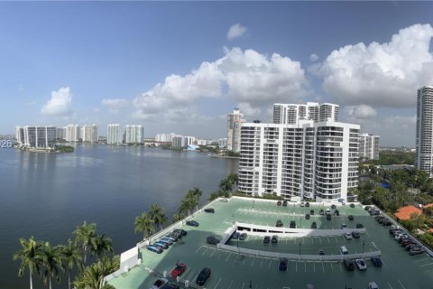 Copropriété à vendre à Aventura, Floride: 2 chambres, 126.81 m2 № 2065561 - photo 25