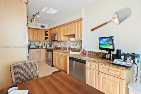 Copropriété à vendre à Aventura, Floride: 2 chambres, 126.81 m2 № 2065561 - photo 7