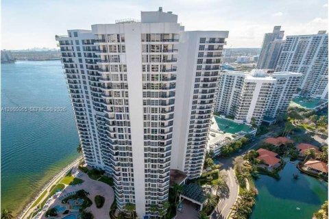 Condo in Aventura, Florida, 2 bedrooms  № 2065561