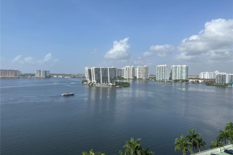 Copropriété à vendre à Aventura, Floride: 2 chambres, 126.81 m2 № 2065561 - photo 30