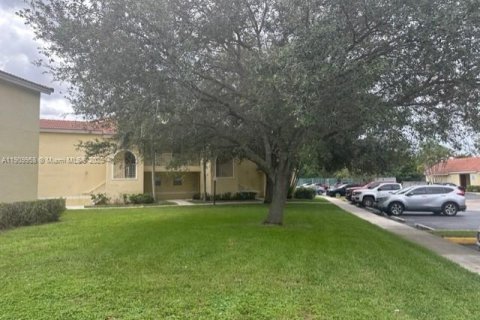 Condo in Sunrise, Florida, 1 bedroom № 1965290 - photo 18