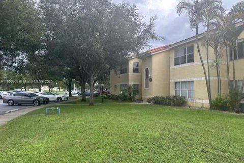 Condo in Sunrise, Florida, 1 bedroom № 1965290 - photo 19