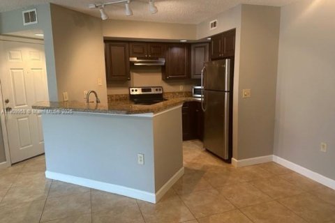 Condo in Sunrise, Florida, 1 bedroom № 1965290 - photo 3