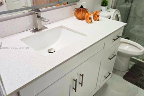 Снять в аренду кондоминиум в Майами, Флорида 2 спальни, 66.98м2, № 1953069 - фото 9