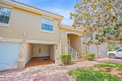 Condominio en venta en Oxford, Florida, 3 dormitorios, 119.94 m2 № 1663280 - foto 2
