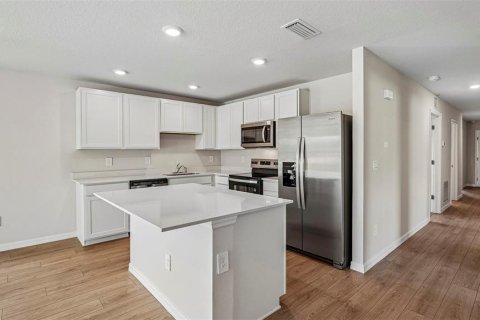 House in Parrish, Florida 5 bedrooms, 161.56 sq.m. № 2113169 - photo 9
