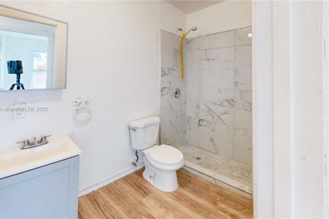 Propiedad comercial en venta en Miami, Florida, 319.96 m2 № 1950712 - foto 13