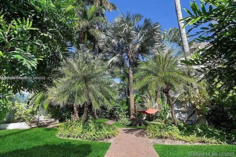 Copropriété à vendre à Miami Beach, Floride: 1 chambre, 56.67 m2 № 1985442 - photo 1