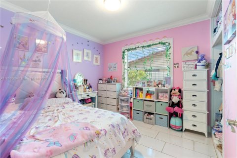 House in Lake Worth, Florida 3 bedrooms, 81.38 sq.m. № 1883780 - photo 13