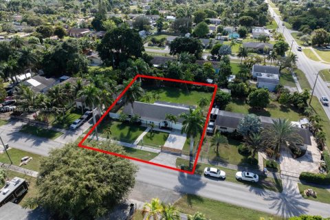 Casa en venta en Homestead, Florida, 4 dormitorios, 169.08 m2 № 1973931 - foto 30