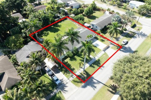 Casa en venta en Homestead, Florida, 4 dormitorios, 169.08 m2 № 1973931 - foto 28