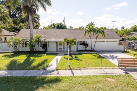 Casa en venta en Homestead, Florida, 4 dormitorios, 169.08 m2 № 1973931 - foto 18