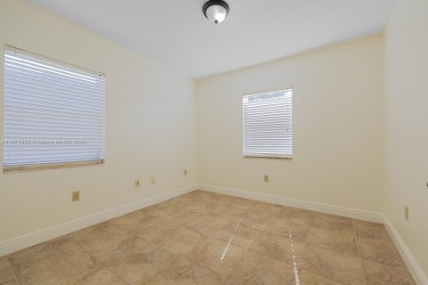 Casa en venta en Homestead, Florida, 4 dormitorios, 169.08 m2 № 1973931 - foto 29