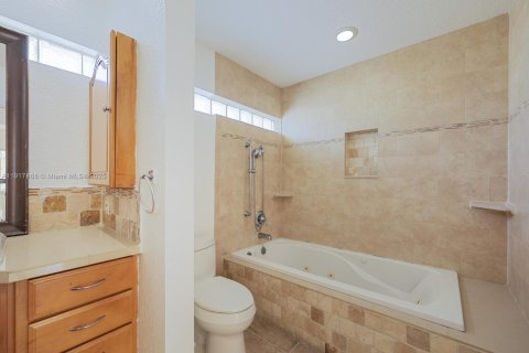 Casa en venta en Homestead, Florida, 4 dormitorios, 169.08 m2 № 1973931 - foto 13